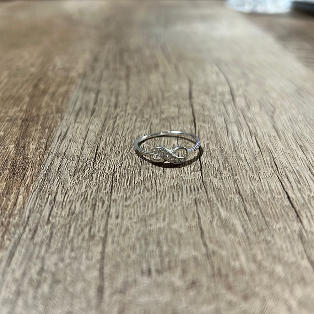 Infinity ring with rhinestones